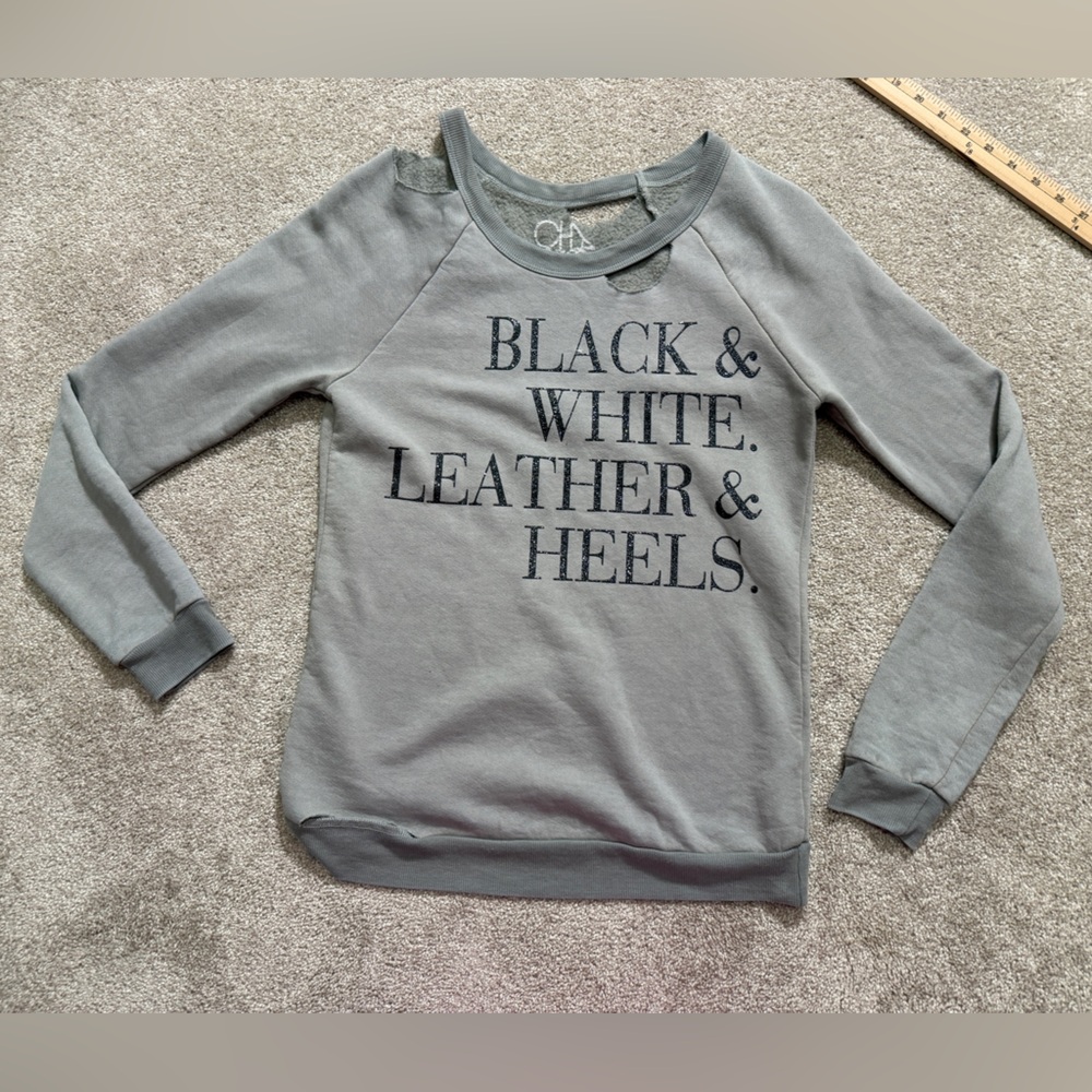 Chaser Distressed Gray Graphic Sweatshirt | size Small | NWOT